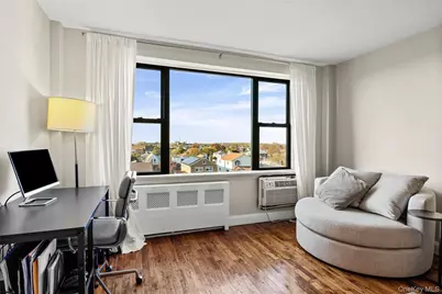 333 E Broadway #4K, Long Beach, NY 11558 - Photo 7