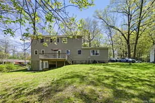 13 Kupperman Ln, Monsey, NY 10952 - Photo 7
