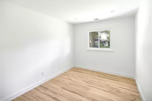 91 Circuit Rd, Bellport, NY 11713 - Photo 9