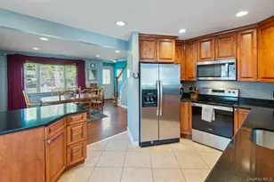 1321 Thompson Dr, Bay Shore, NY 11706 - Photo 5