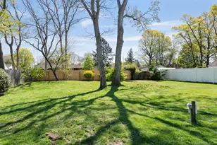 1321 Thompson Dr, Bay Shore, NY 11706 - Photo 23