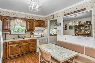 313 Illinois Ave, Massapequa Park, NY 11762 - Photo 5