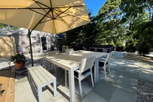 332 Canoe Pl Rd, Southampton, NY 11968 - Photo 11