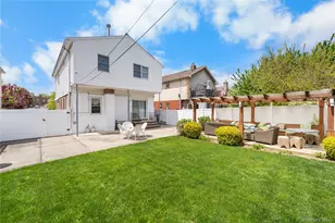 80-15 250th St, Bellerose, NY 11426 - Photo 25