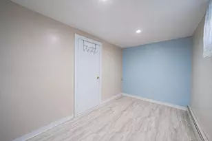 51-78 72nd Pl, Maspeth, NY 11377 - Photo 35