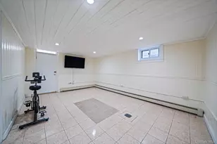 51-78 72nd Pl, Maspeth, NY 11377 - Photo 33