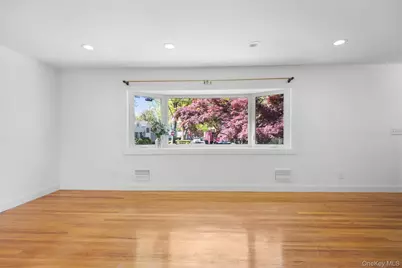71 Bacon Place, Yonkers, NY 10710 - Photo 15