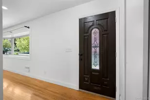 71 Bacon Pl, Yonkers, NY 10710 - Photo 5