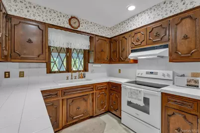 133 Old Field Road, Setauket, NY 11733 - Photo 5