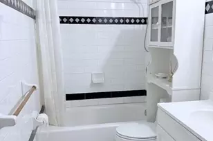 37-10 149th Pl, Flushing, NY 11354 - Photo 5
