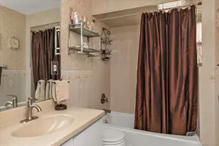 2457 Williams Ct, Bellmore, NY 11710 - Photo 13