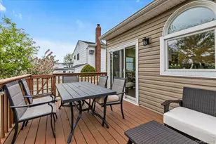 2542 Park Pl, Bellmore, NY 11710 - Photo 17