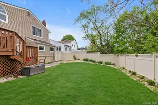 2542 Park Pl, Bellmore, NY 11710 - Photo 19