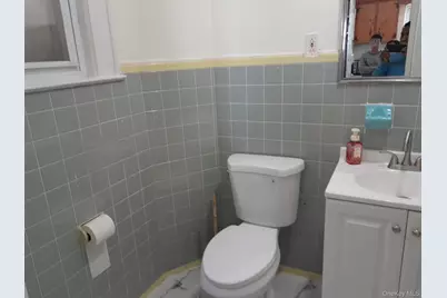 159-32 Normal Road #2nd floor, Jamaica, NY 11432 - Photo 9