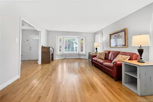 118 Longfellow Dr, Kings Park, NY 11754 - Photo 7