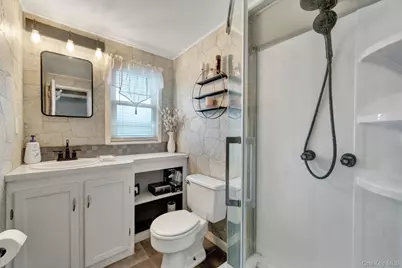 226 Old Farm Road, Levittown, NY 11756 - Photo 27