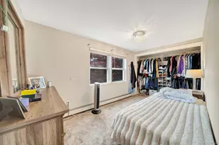 226 Old Farm Rd, Levittown, NY 11756 - Photo 23