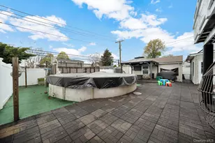 226 Old Farm Rd, Levittown, NY 11756 - Photo 29