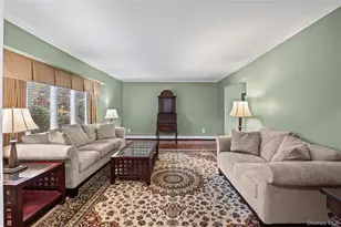22 W Maple Rd, Greenlawn, NY 11740 - Photo 21