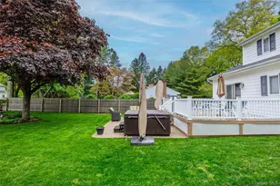 22 W Maple Rd, Greenlawn, NY 11740 - Photo 7