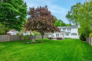 22 W Maple Rd, Greenlawn, NY 11740 - Photo 15