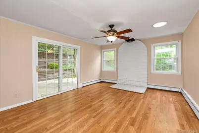 21 Beech Place, Huntington, NY 11743 - Photo 11