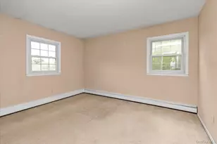 21 Beech Pl, Huntington, NY 11743 - Photo 17