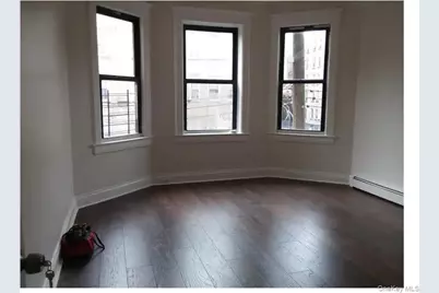 11 Lawrence St #1L, Yonkers, NY 10705 - Photo 1