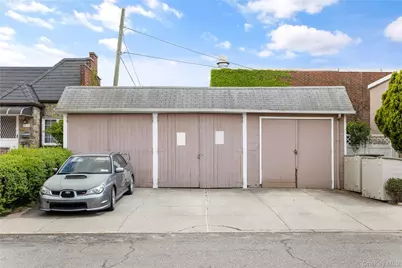 75-01 88th Street, Glendale, NY 11385 - Photo 9