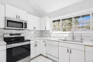 57 Bellows Terrace, Hampton Bays, NY 11946 - Photo 9