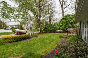 17 Lodge Ln, Miller Place, NY 11764 - Photo 35