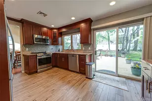 17 Lodge Ln, Miller Place, NY 11764 - Photo 11