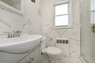 36 Millwood Ln, Merrick, NY 11566 - Photo 15