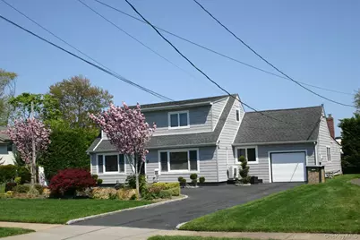 121 Ocean Avenue, Massapequa, NY 11758 - Photo 5