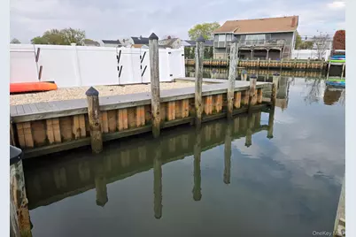 121 Ocean Avenue, Massapequa, NY 11758 - Photo 17