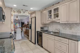 7 Northgate Ct, Melville, NY 11747 - Photo 15