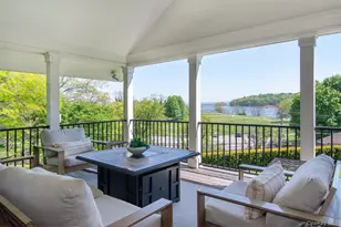 8 Shore View Cir, Pelham, NY 10803 - Photo 11