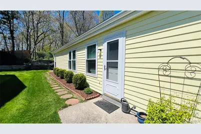 541 Stratford Lane, Ridge, NY 11961 - Photo 19