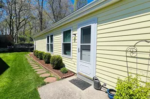 541 Stratford Ln, Ridge, NY 11961 - Photo 19