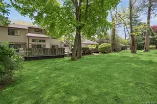 42 Country Club Dr, Jericho, NY 11753 - Photo 17