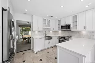 42 Country Club Dr, Jericho, NY 11753 - Photo 5