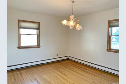 10-07 147th Street #2 Floor, Whitestone, NY 11357 - Photo 9