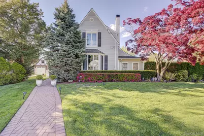 63 Buckingham Place, Lynbrook, NY 11563 - Photo 1