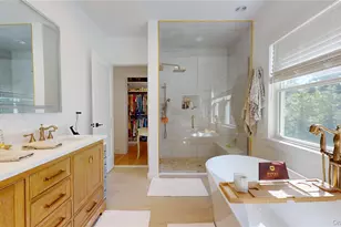 5 Halsey Ave, East Quogue, NY 11942 - Photo 7
