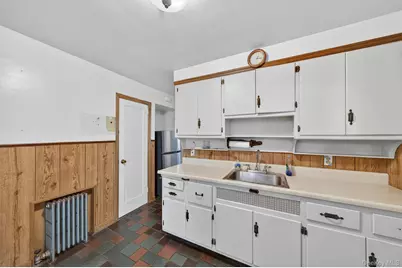 149 W Washington Avenue, Pearl River, NY 10965 - Photo 11