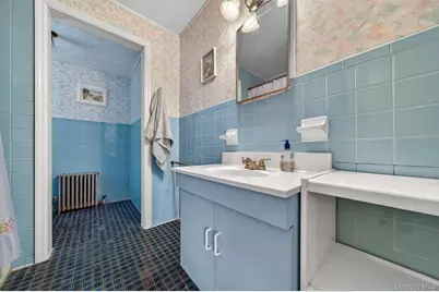 149 W Washington Avenue, Pearl River, NY 10965 - Photo 17