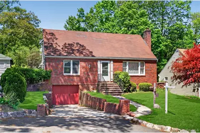 149 W Washington Avenue, Pearl River, NY 10965 - Photo 3