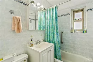 144-55 Melbourne Ave, Flushing, NY 11367 - Photo 11