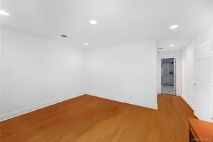 14 Belvedere Ct, North Hills, NY 11030 - Photo 29