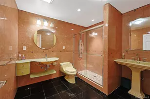 14 Belvedere Ct, North Hills, NY 11030 - Photo 39